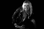 100325-181sensualbw.jpg