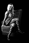 100916-0282sensualbw.jpg