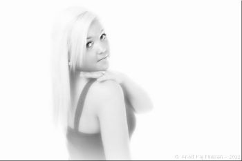 120503 0190ssoftangeleyesbw